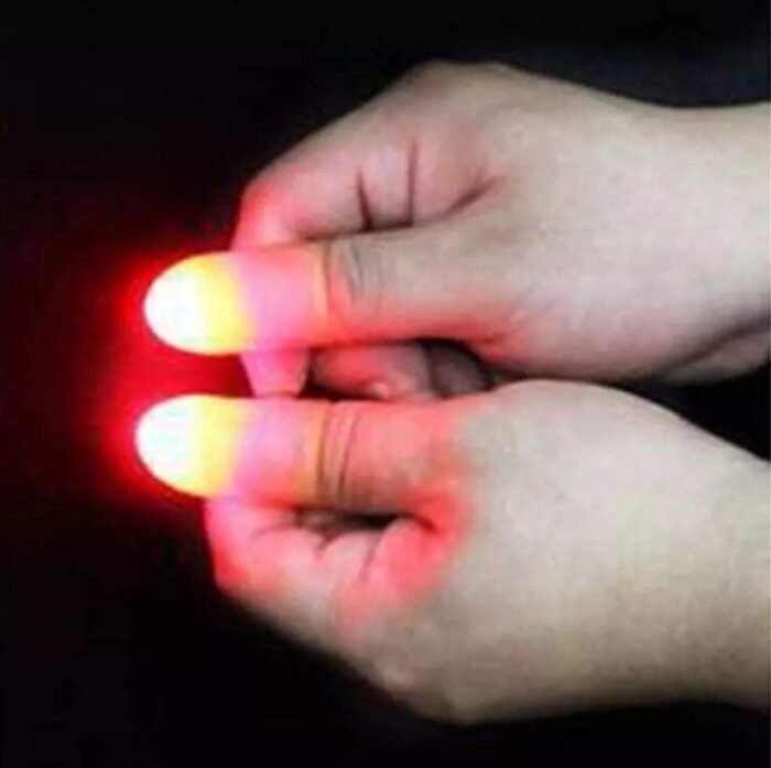 Set of 2 Magic Rubber Thumb Tip Light Up Red Flashing Close Up Real Finger Trick, Magic Rubber Gag Toy, Finger LED Thumbs Light Magic Thumb Light, Fake Halloween Thumb Finger for Magic Tricks - Image 3