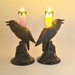 Set of 2 LED Halloween Flameless Candles, Purple and Orange Crow Candle Holder Light Flickering Candlestick Indoor Outdoor Horror Spooky Decoration Table Lamp Halloween Party Supplies