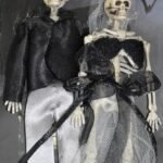 2 x Skeleton Bride Groom Decor - Day of The Dead Couple Skeleton, Halloween Party Decorations, Skeletons for Halloween Decoration, Graveyard Decorations, Haunted House Accessories