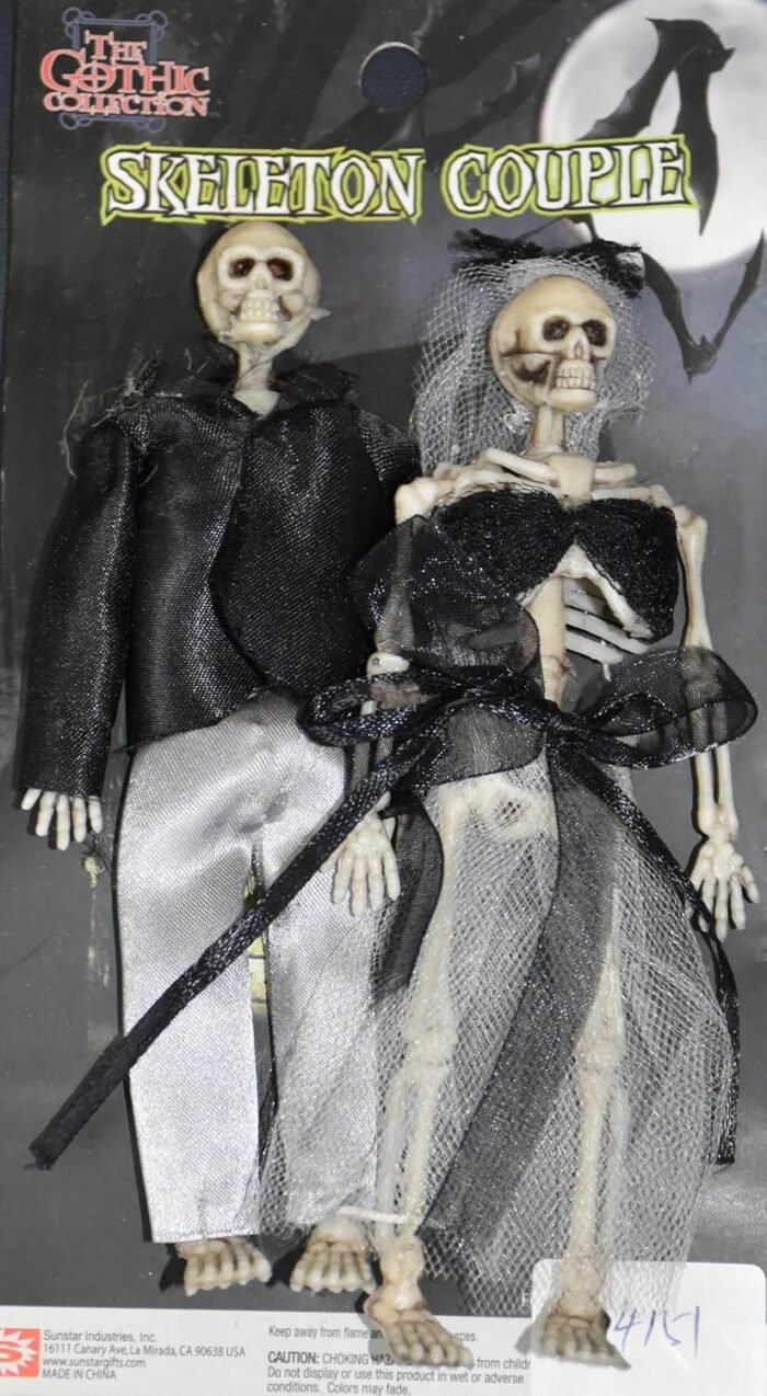 2 x Skeleton Bride Groom Decor - Day of The Dead Couple Skeleton, Halloween Party Decorations, Skeletons for Halloween Decoration, Graveyard Decorations, Haunted House Accessories - Image 1