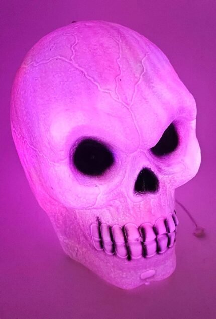 Halloween Luminous Big Skull Head Decoration Halloween Animated Skeletons Skull Ornaments Scary Halloween Costume for Halloween Interior Decoration Desktop Table Decoration