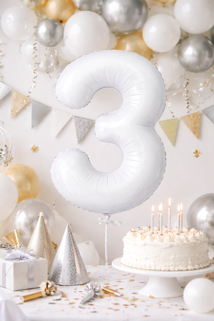 32 inch Large White 3 Number Foil Balloon, Number 3 Balloon for 3rd Birthday, Anniversary and Party Decorations, White Number Foil Balloons Helium Balloons for Kids Party, Pack of 1 (available 0-9) - Image 3